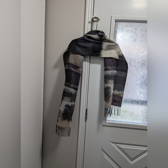 Cashmink by V. Fraas scarf. EUC. Earth Tones. Brown, Tan, Gray, purple. - Picture 2 of 5